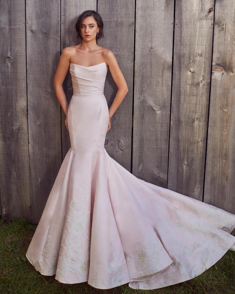 La24116 ivory or blush pink wedding dress with mermaid silhouette and straight neckline3